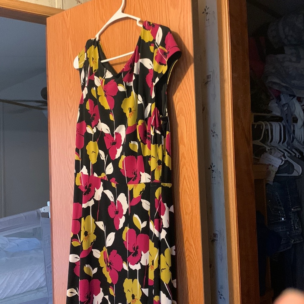 Nine West Dress size 16 never worn